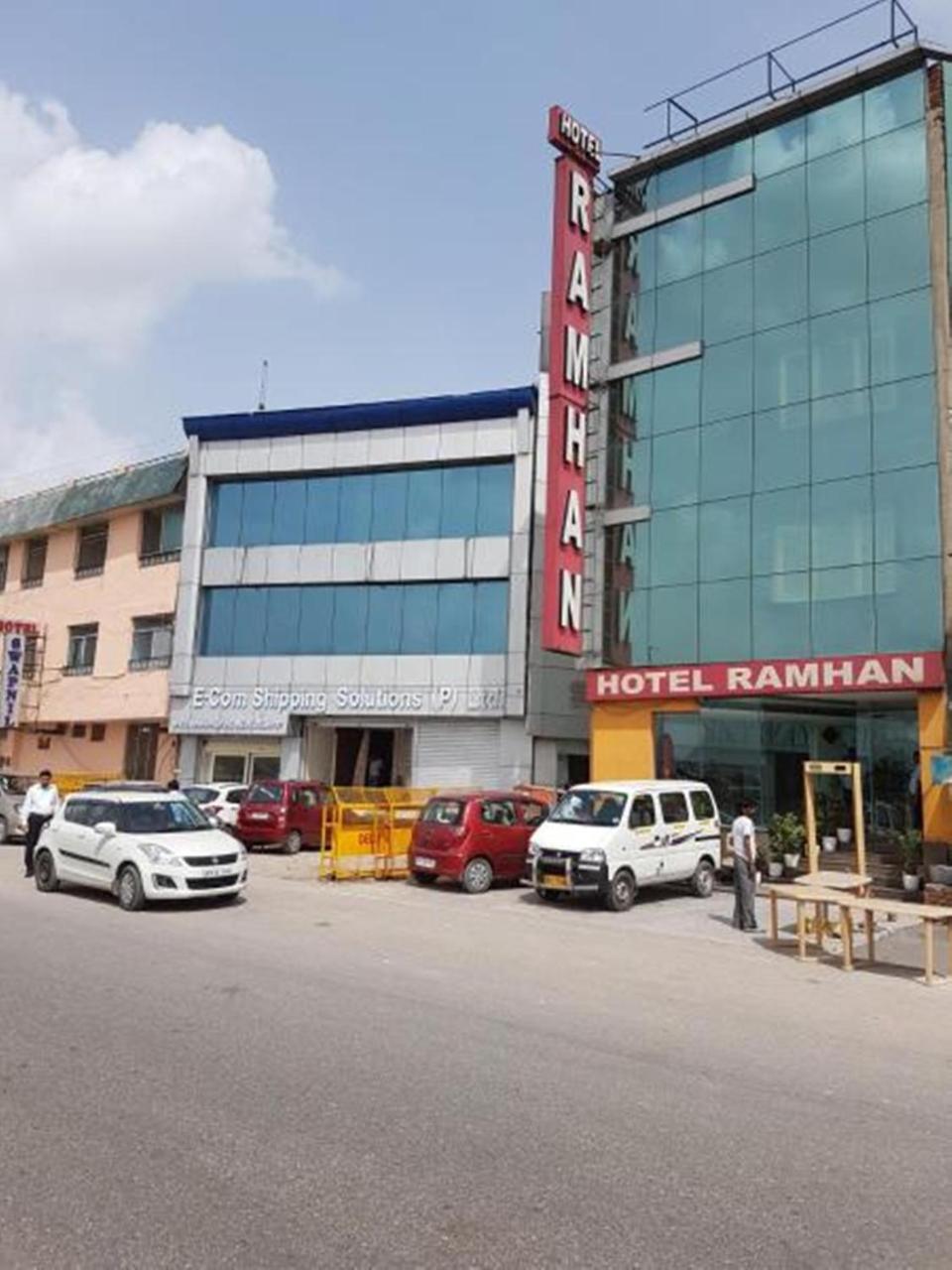 Ramhan By Ecom Mechanics Hotel Új-Delhi Kültér fotó